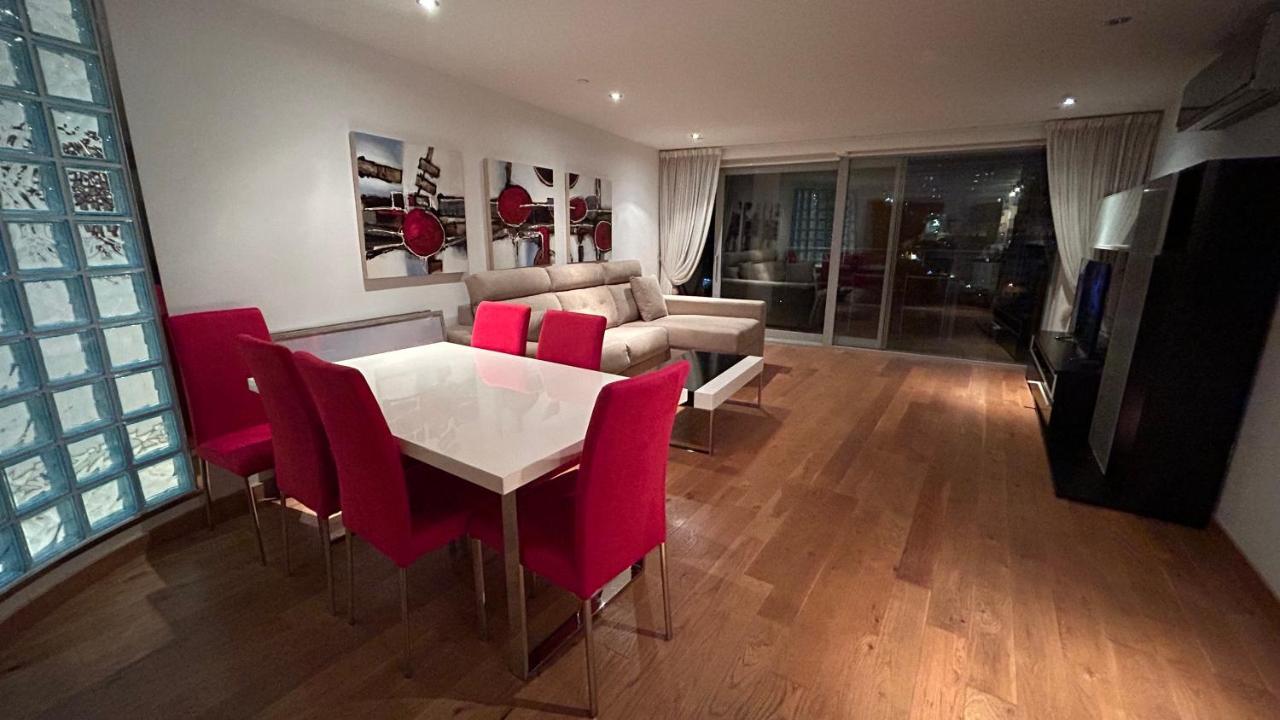 Ocean Village Luxury 2 Bed 2 Bath Apartment - Amazing Views - Pools And Jacuzzis Гибралтар Екстериор снимка