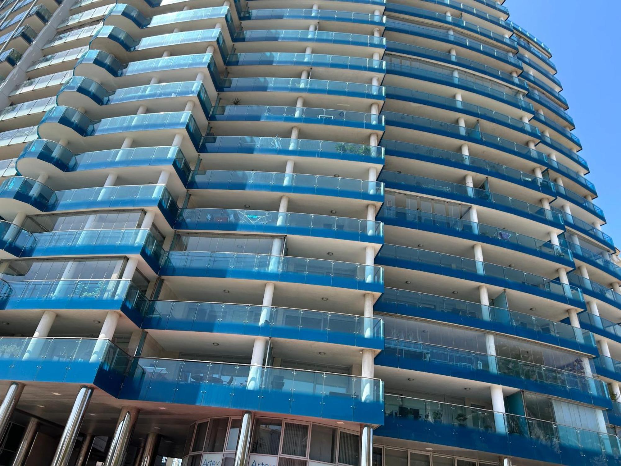 Ocean Village Luxury 2 Bed 2 Bath Apartment - Amazing Views - Pools And Jacuzzis Гибралтар Екстериор снимка